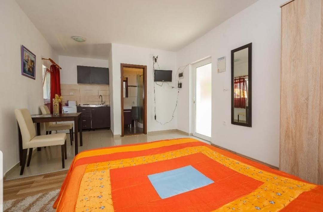 Nala Apartments สปลิท ภายนอก รูปภาพ
