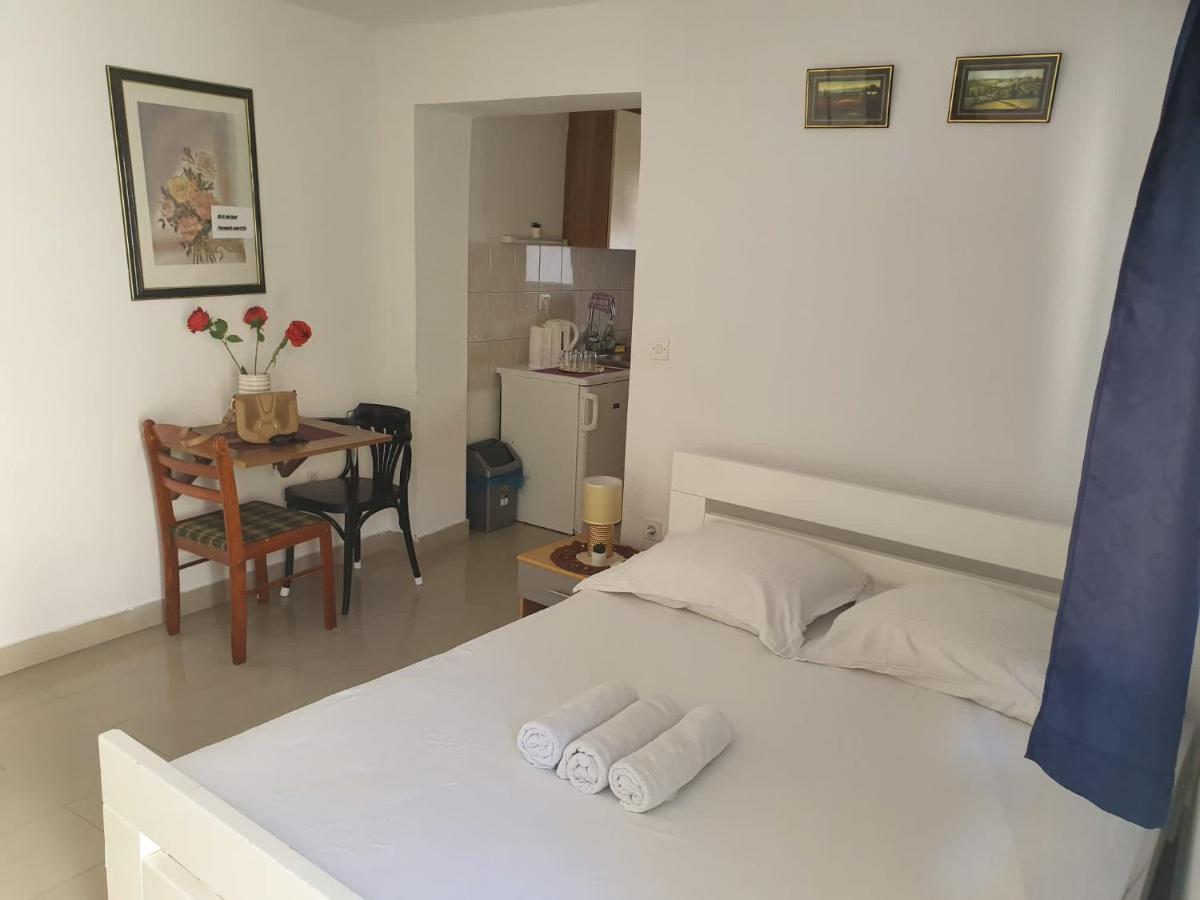 Nala Apartments สปลิท ภายนอก รูปภาพ