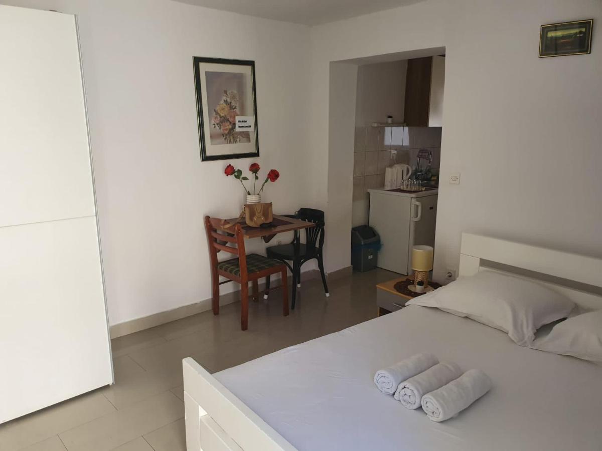 Nala Apartments สปลิท ภายนอก รูปภาพ